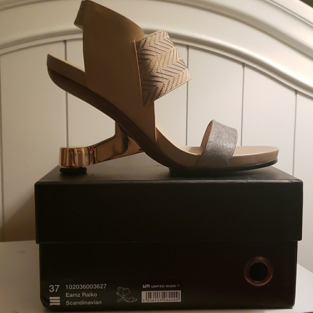 United Nude 37 Eamz Raiko